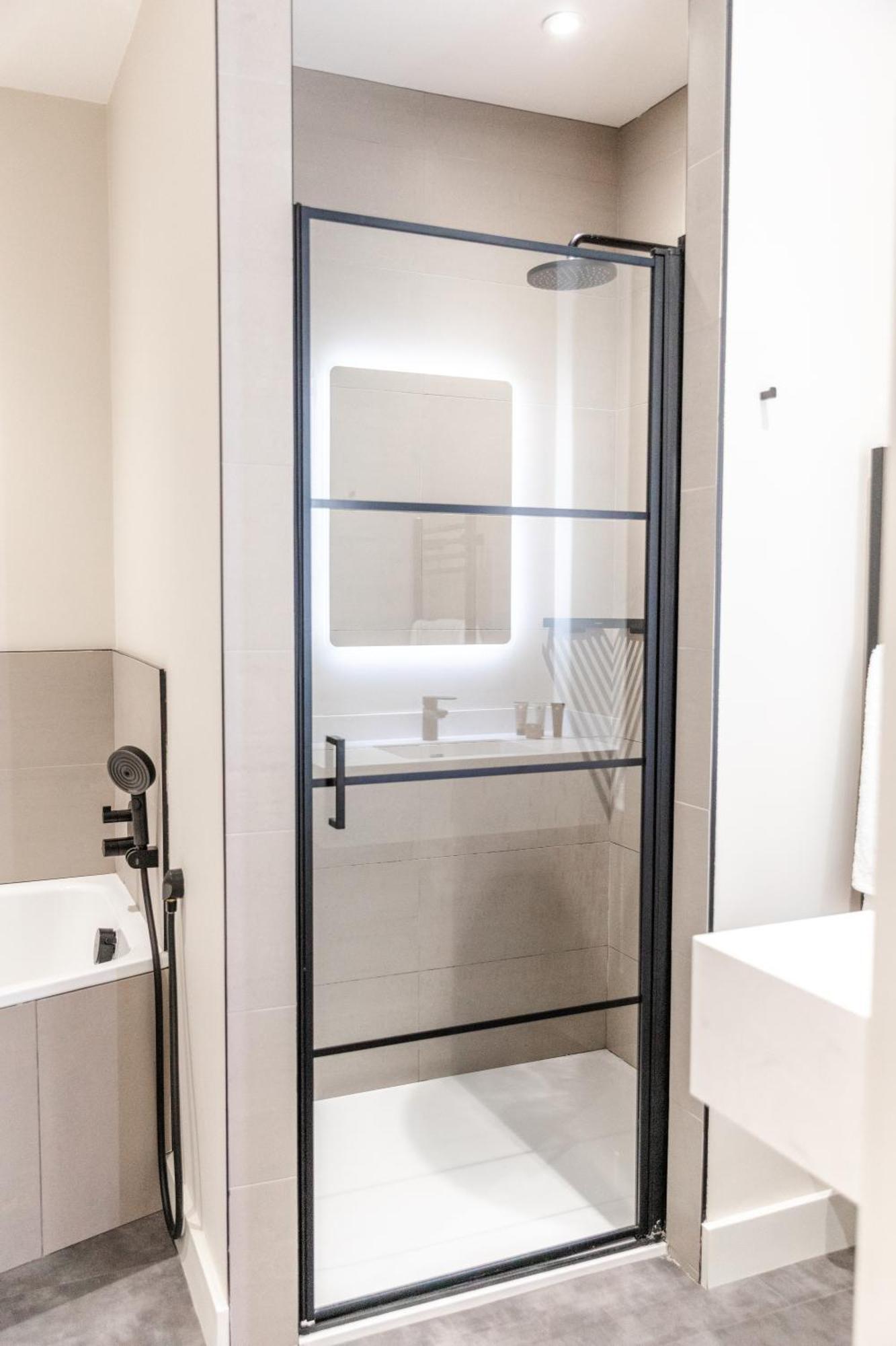 School Lane Hotel In Liverpool One Екстер'єр фото