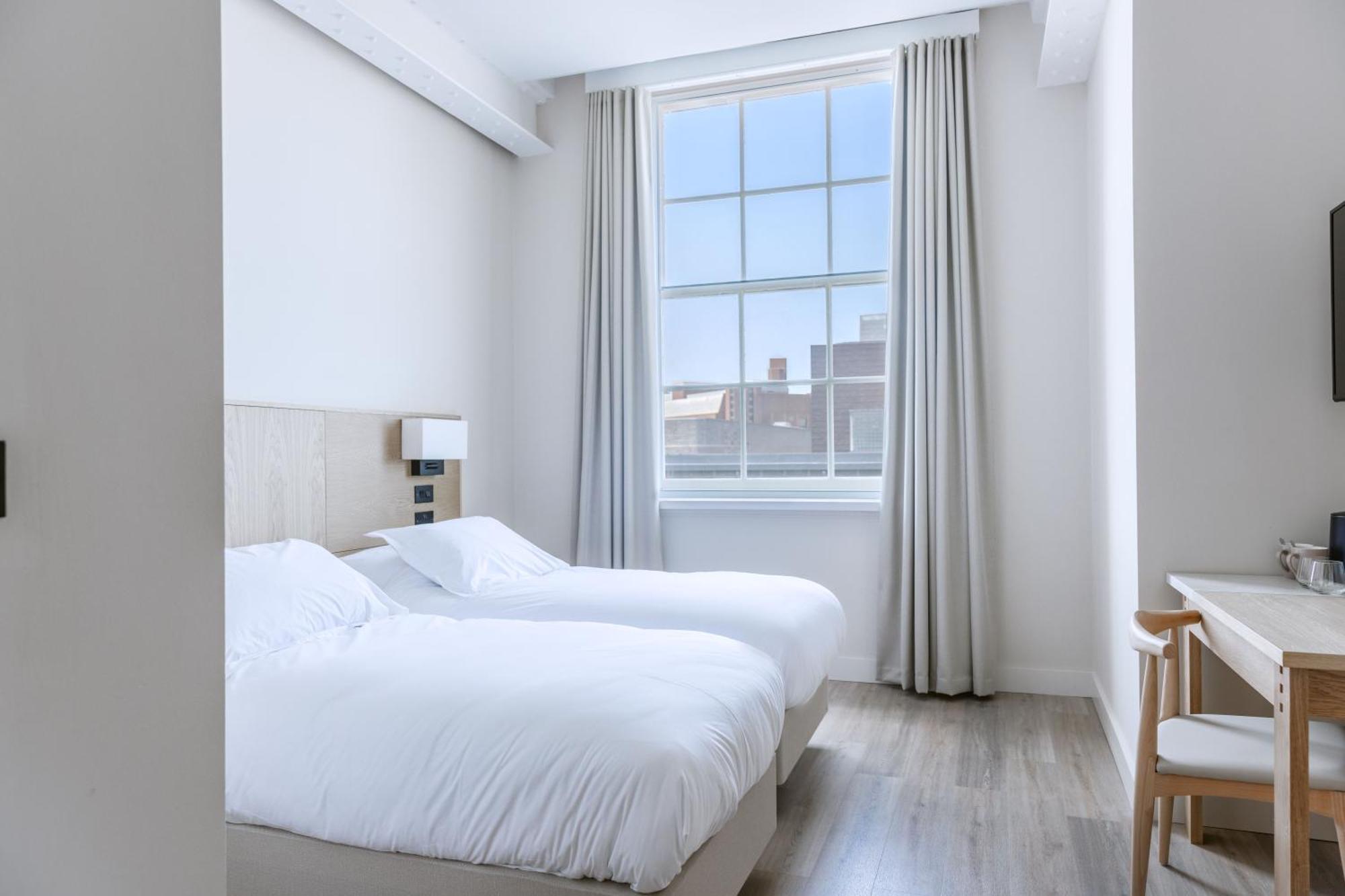 School Lane Hotel In Liverpool One Екстер'єр фото